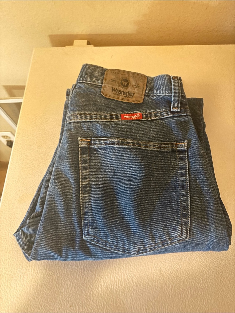 Wrangler Men's Relaxed Fit Denim Jeans - Medium Blue